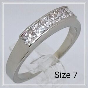 Silver Tone Princess Cut 5 Stone Channel‎ Set Cubic Zirconia Band Ring Size 7